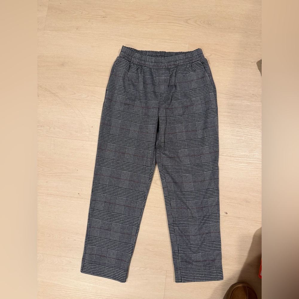 A new day women’s business casual pants, both sizes s